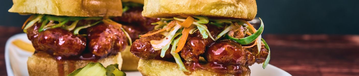 korean fried chicken slider with Gochujang sauce recipe image