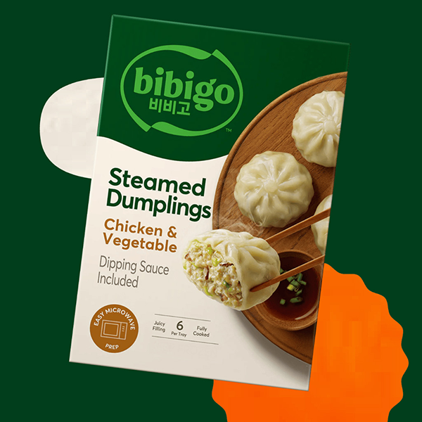 bibigo™ Steamed Dumplings Chicken & Vegetable box package